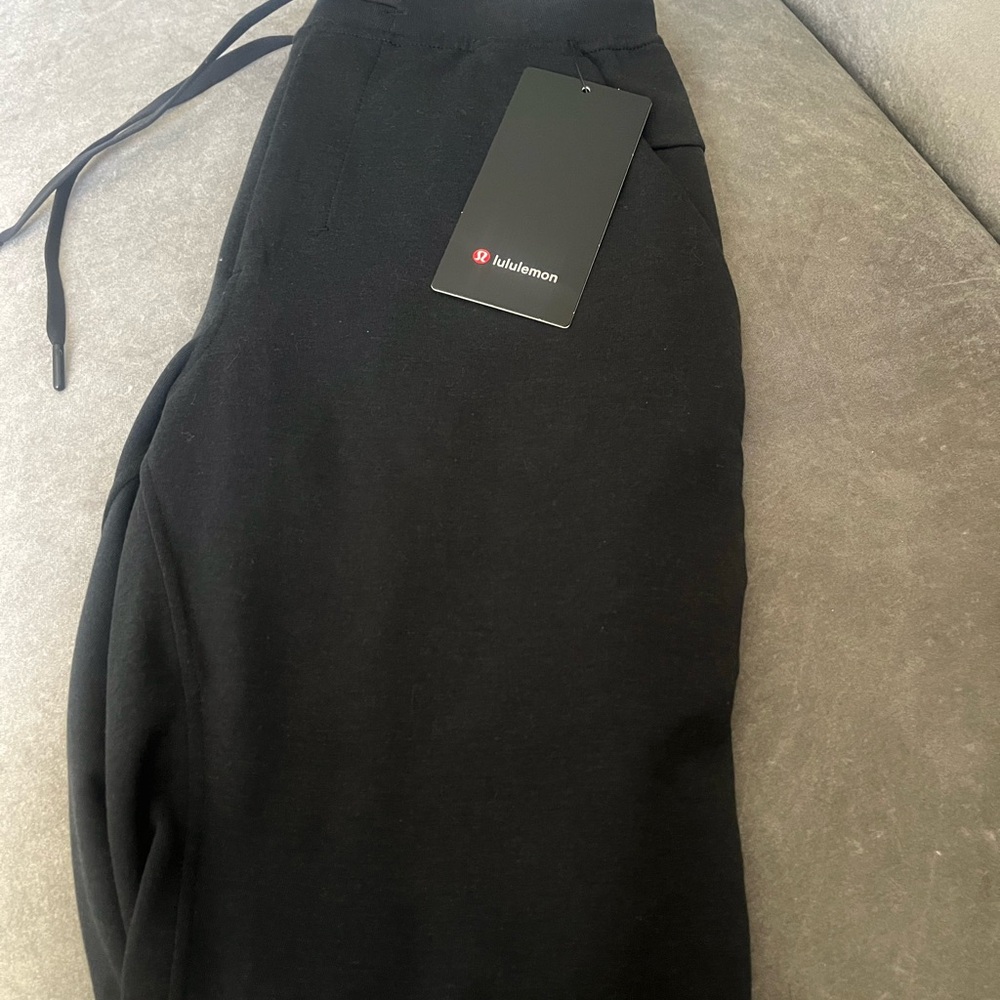Lululemon man joggers. Black XS, New with tags